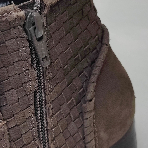 Jack Rogers Deborah Bootie Dark Brown Suede Size 7M, EUC - Picture 7 of 8